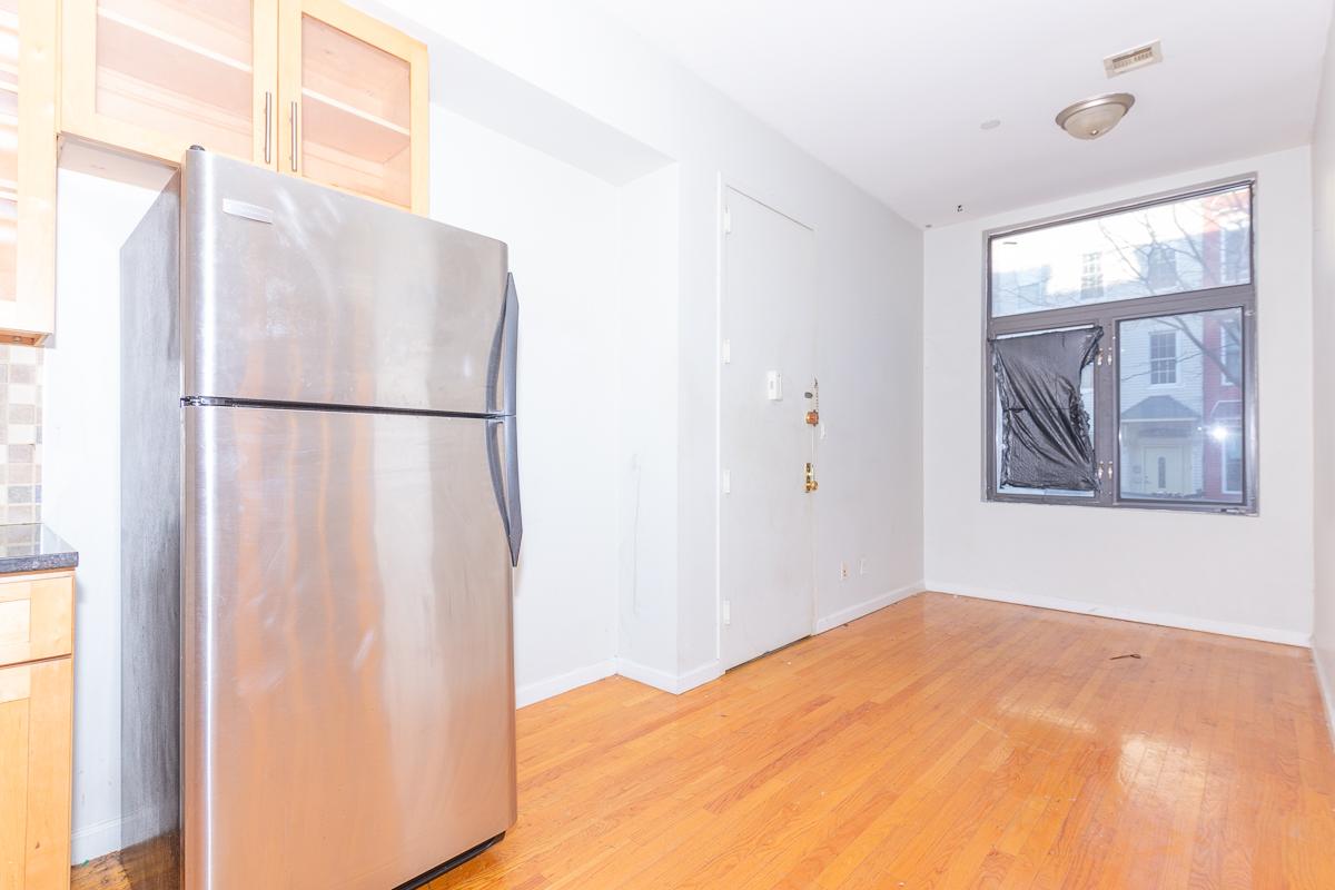 18 Goodwin Place, Brooklyn, NY Unit 1F photo 4