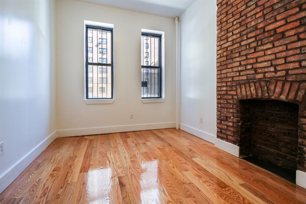 13 Humboldt Street, Brooklyn, NY 11206 Unit 4L photo 3