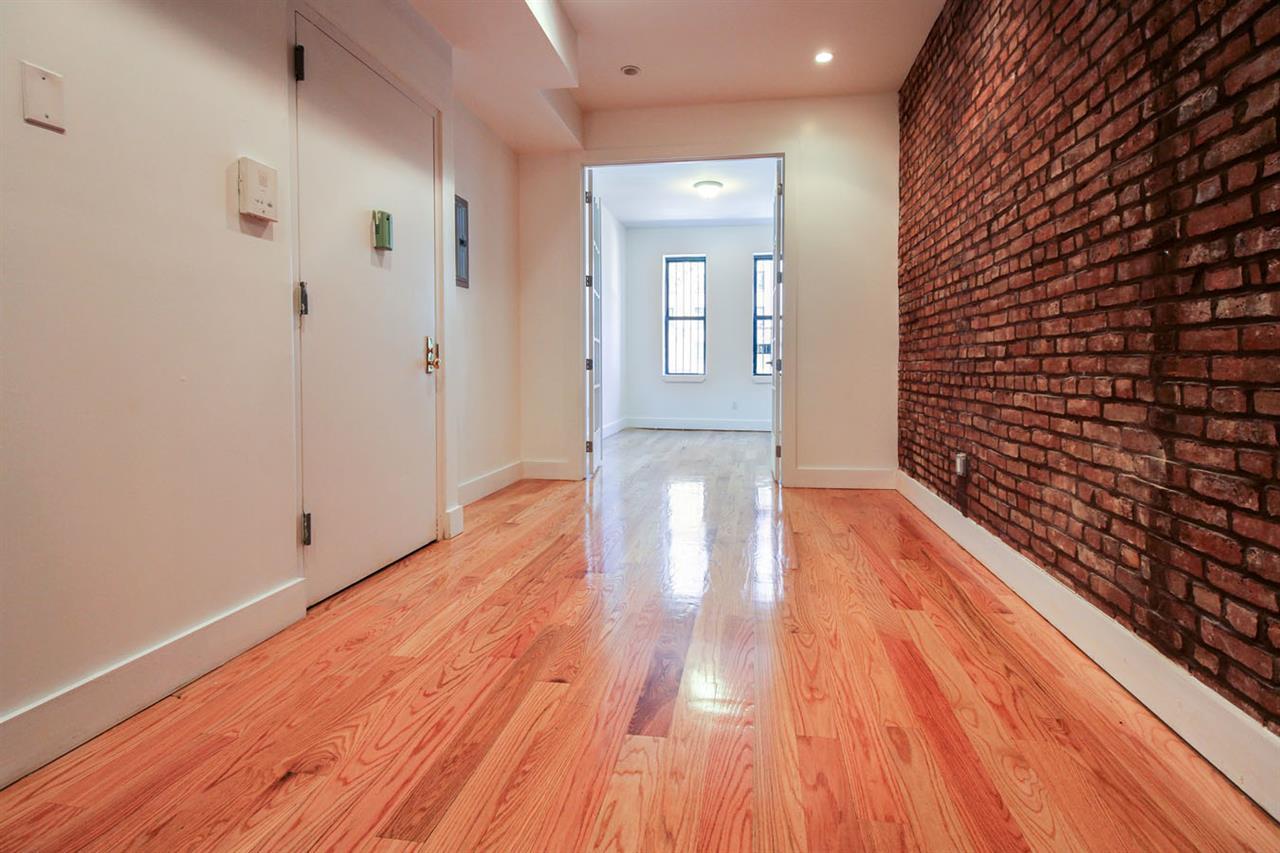 13 Humboldt Street, Brooklyn, NY 11206 Unit 4L photo 4