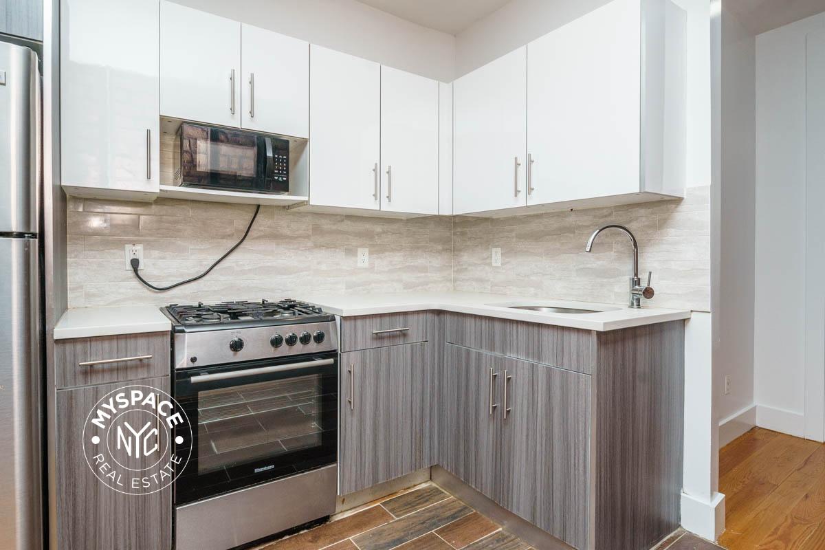 31 Montrose Avenue, Brooklyn, NY Unit 2L photo 4
