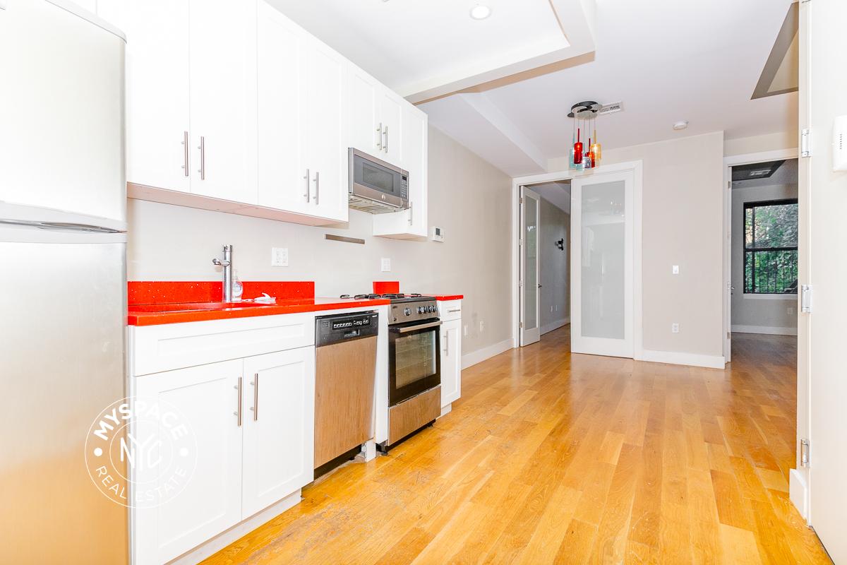 250 Melrose St, Brooklyn, NY 11206 Unit 3L photo 3