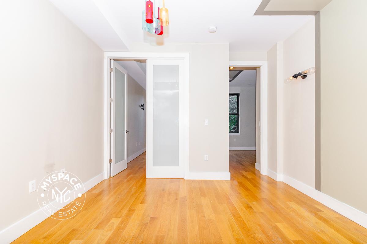 250 Melrose St, Brooklyn, NY 11206 Unit 3L photo 4