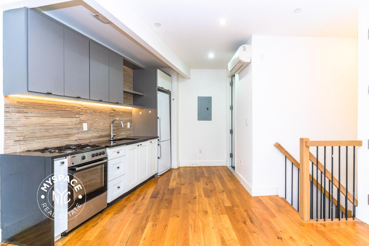 87 Montrose Avenue, Brooklyn, NY Unit 1R photo 2
