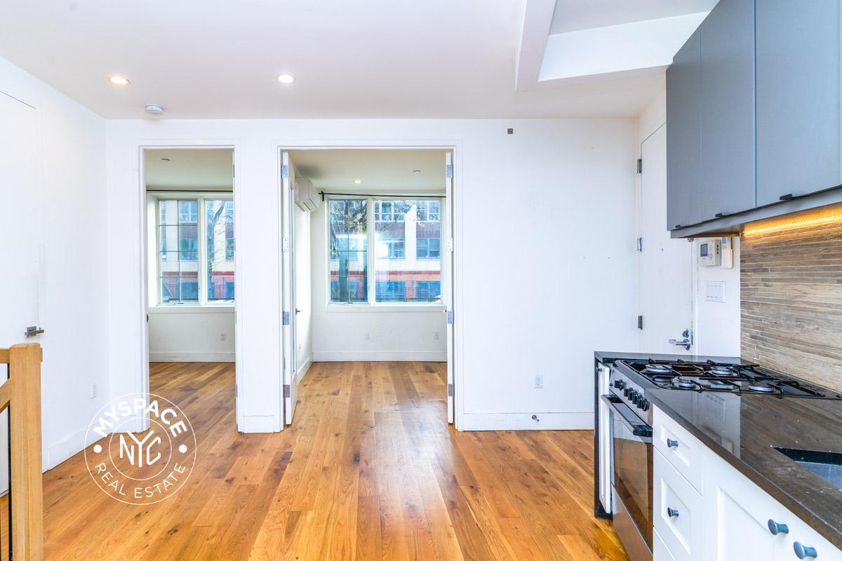 87 Montrose Avenue, Brooklyn, NY Unit 1R photo 3