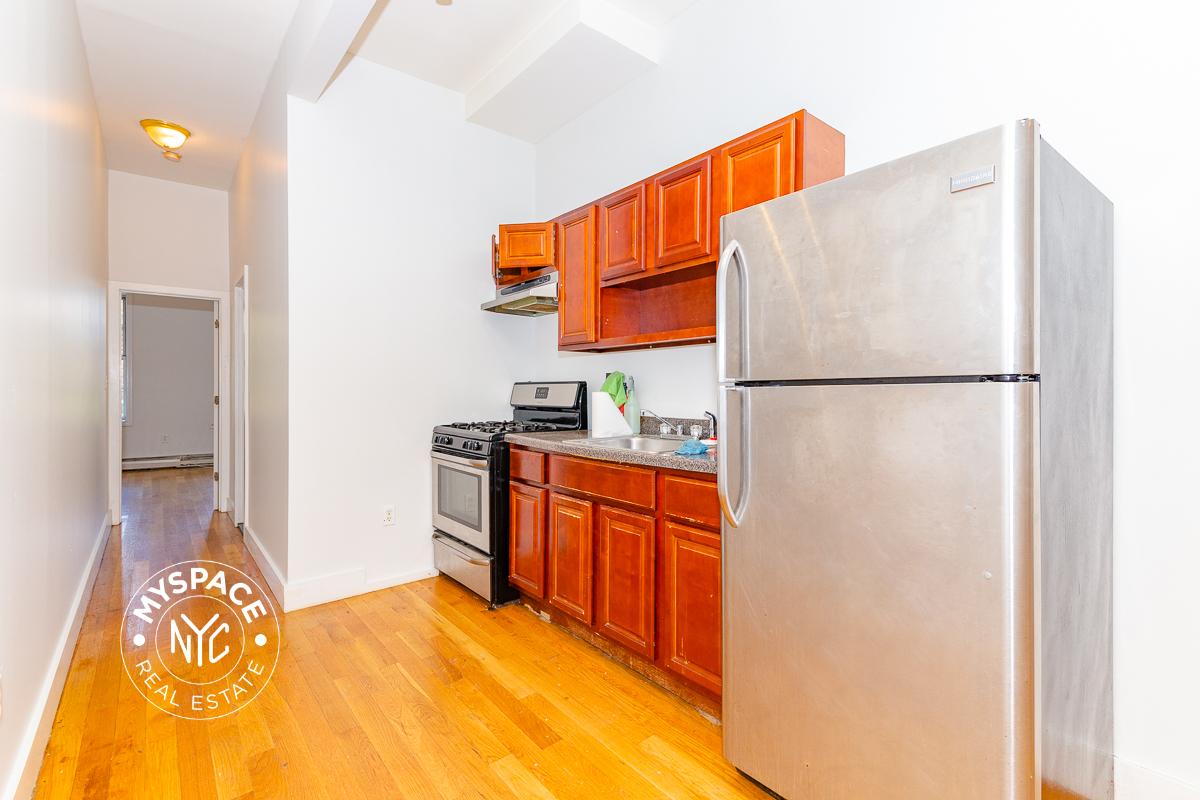 828 Halsey St, Brooklyn, NY 11233 Unit 1B photo 2